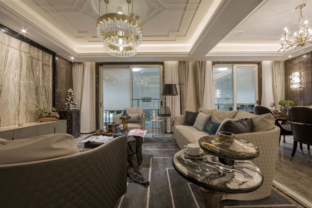 佛山市綠地熙江廣場輕奢風格四居室裝修案例