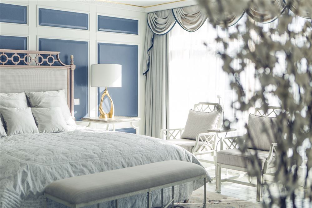 佛山市方直&middot;瓏湖灣美式風(fēng)格三居室裝修案例